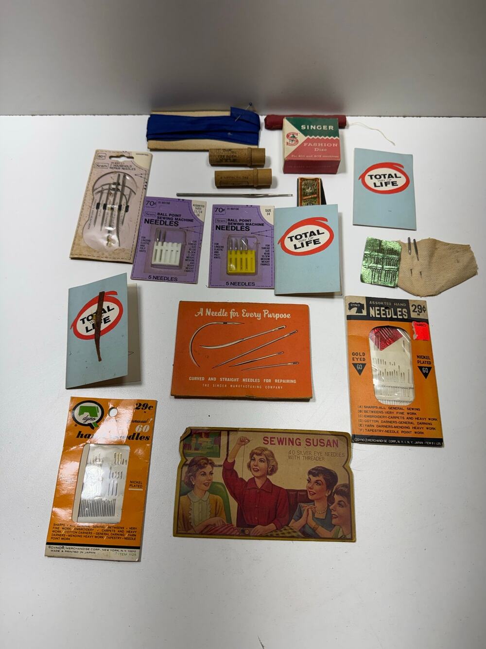 Vintage Collection Of Assorted Sewing Needles Hand And Sewing Machine Rare